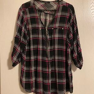 3/4 Length black/ pink plaid shirt with zipper